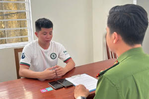 Giả danh người thân nhờ chuyển tiền, chiếm đoạt hơn 2,2 tỷ đồng Giả danh người thân nhờ chuyển tiền, chiếm đoạt hơn 2,2 tỷ đồng