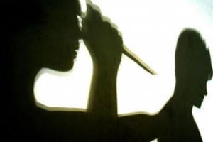 Nghi vợ có bồ nhí, chồng dùng dao đâm vào mặt vợ nhiều nhát Nghi vợ có bồ nhí, chồng dùng dao đâm vào mặt vợ nhiều nhát