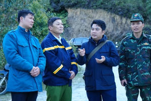 Huy động hàng trăm người tham gia chữa cháy rừng tại Sa Pa