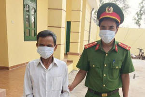 Nhiều lần thay tên đổi họ để trốn truy nã nhưng vẫn không thoát khỏi lưới trời