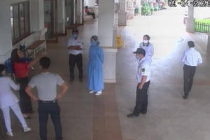 Không chịu đo thân nhiệt, còn hành hung bảo vệ bệnh viện ở Đà Lạt
