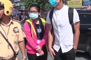 Từ 1/2018, người đi bộ sai luật có thể bị phạt tới 15 năm tù