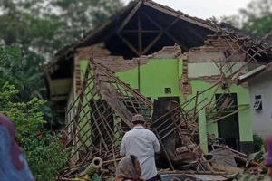 Indonesia: Động đất làm 6 người tử vong
