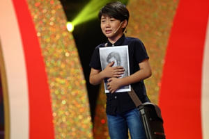 Rơi nước mắt trước hoàn cảnh “Gà trống nuôi con” của Sao Nối Ngôi Nhí Bùi Gia Bảo