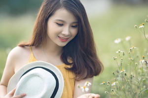 Thách cưới 50 triệu đồng, "hotgirl dân tộc" bỗng chốc trở thành tâm điểm cộng đồng mạng