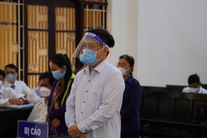 Cựu Chủ tịch TP Trà Vinh bị đề nghị mức án 8-9 năm tù