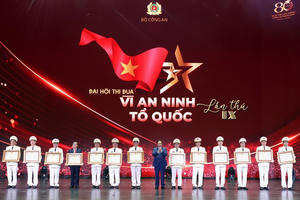 Phòng Cảnh sát Hình sự Công an Hà Tĩnh đón nhận danh hiệu Anh hùng LLVTND