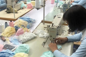 Việt Nam có thể là đại công xưởng khẩu trang của thế giới