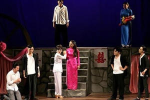 Sân khấu Sài Gòn ngập ngừng sáng đèn giữa nỗi lo mùa dịch