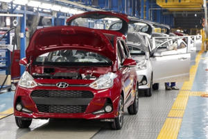 Slide - Điểm tin thị trường: Việt Nam muốn Hyundai nâng nội địa hoá trên 40% Slide - Điểm tin thị trường: Việt Nam muốn Hyundai nâng nội địa hoá trên 40%