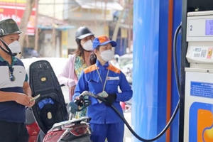 Hôm nay, giá xăng/dầu có thể tiếp tục giảm