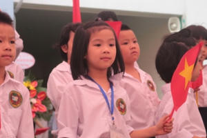 Hà Nội: “Không để học sinh chưa có đồng phục mới mà không được vào trường”