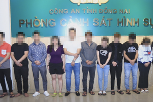 Bắt nhóm đối tượng mua bán trái phép thông tin tài khoản ngân hàng và rửa tiền