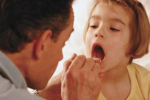 10.000 liều vắcxin chống dịch bạch hầu được cấp khẩn cho Bình Phước