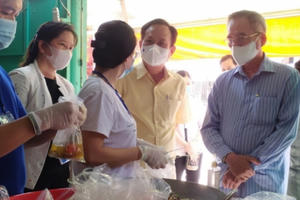 Bí thư tỉnh Bạc Liêu thăm, động viên bếp yêu thương trên địa bàn Bí thư tỉnh Bạc Liêu thăm, động viên bếp yêu thương trên địa bàn