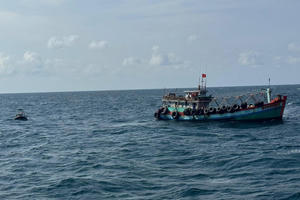 Phát hiện và xử lý 3 tàu cá vi phạm IUU trên vùng biển Cần Thơ