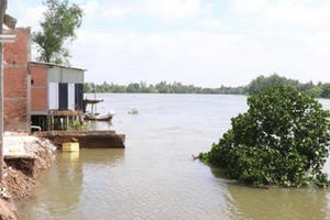 Long An công bố tình trạng khẩn cấp khu vực sạt lở bờ sông Cần Giuộc