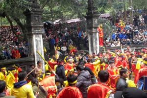 Hội Gióng năm 2016: Ngăn chặn hành vi bạo lực