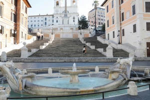 Các điểm nổi tiếng Italia vắng tanh giữa lệnh phong toả do Covid-19