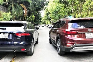 Sản xuất, bán biển số xe ô tô giả bị phạt đến 70 triệu đồng