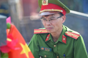 Công an quận Cầu Giấy tri ân các anh hùng liệt sĩ