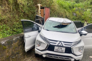 Hà Giang: Một tài xế tử vong vì hòn đá bất ngờ lăn từ trên núi xuống