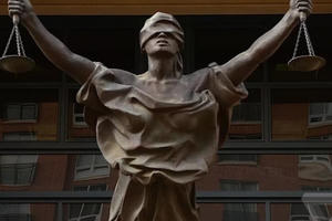 Tiết lộ công nghệ cho Trung Quốc, Giáo sư đại học California đối mặt với mức án 219 năm tù