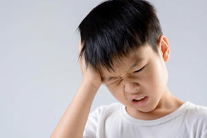 Các cách xử lý khi trẻ bị đau đầu