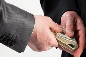 “Nổ” quen sếp lớn, lão bà vào tù vì lừa đảo