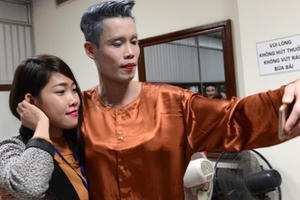 Hiệp Gà lại có tình mới?