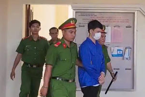 Án chung thân cho cựu Trung úy Công an phi tang xác người tình