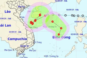 Dồn dập áp thấp nhiệt đới 'quần thảo' Biển Đông