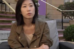 Nữ đạo diễn xinh đẹp và nổi tiếng xứ Hàn đi tù vì cưỡng bức tình dục đồng tính