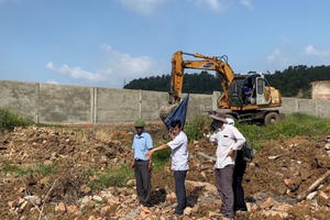 Nỗ lực trả lại dòng suối dân sinh