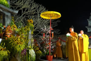 Bản tin Chào xuân 2021: Chờ đón thời khắc giao thừa ở non thiêng Yên Tử