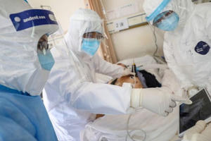 Vẫn còn hơn 3.800 ca nhiễm COVID-19 nặng