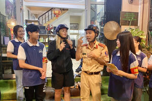 Cao Bằng: Ra mắt mô hình Tổ tuyên truyền Luật Trật tự, ATGT bằng tiếng Anh cho người nước ngoài