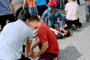 Hà Tĩnh: Cảnh sát nổ súng vây bắt nhóm đối tượng buôn ma túy như phim hành động