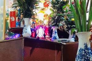 Vĩnh Phúc: Tìm thấy tài liệu quý trong long báu thờ Quốc Mẫu Tây Thiên