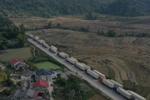 Không để tồn đọng xe ở cửa khẩu phía Bắc, hạn chế tối đa thiệt hại