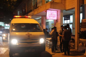 Hà Nội: Một học sinh tử vong do bỏ quên trên xe ôtô đưa đón của nhà trường Hà Nội: Một học sinh tử vong do bỏ quên trên xe ôtô đưa đón của nhà trường