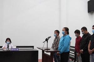 Đánh bạc ăn tiền tại quán nước, cả nhóm đi tù