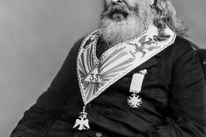 "Lạnh sống lưng" bức thư bí ẩn dự đoán về chiến tranh thế giới thứ 3