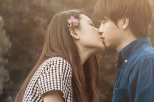 Nàng thơ mới của Noo Phước Thịnh thơ mộng trong Tháng 5 để dành