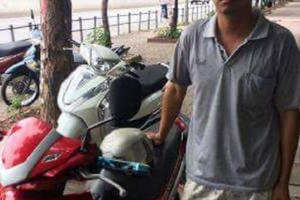 Hà Nội: Nhận lại xe máy sau 7 năm bị mất