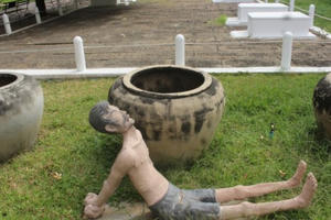 Sống sót ở nhà tù địa ngục S21