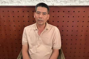 Đối tượng cầm đầu đường dây đánh bạc trên đồi quế ở Lào Cai ra đầu thú