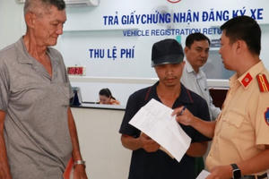 Chuyển đổi biển số xe kinh doanh vận tải: Đừng chủ quan mà mất “oan” tiền.