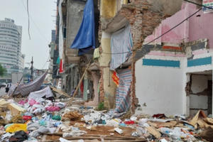 Photos - Phố Chùa Bộc "nhem nhuốc" vì trạc thải sau GPMB