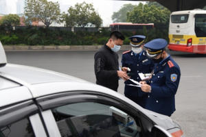 Xử lý việc lợi dụng tăng giá cước vận tải